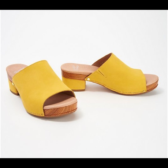dansko maci mule sandal